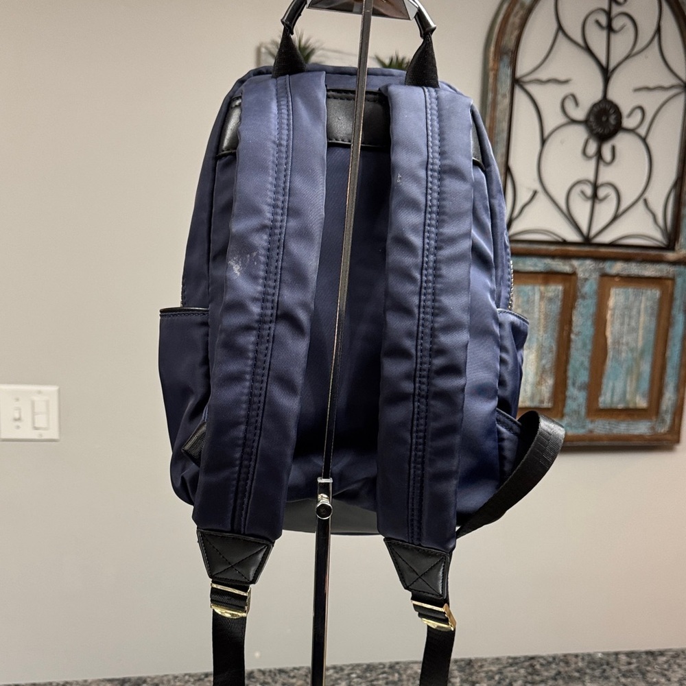 Ellen Tracy Navy Nylon Backpack with Gold Hardware EUC - Picture 6 of 17